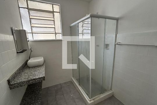 Banheiro de apartamento à venda com 2 quartos, 63m² em Cachambi, Rio de Janeiro