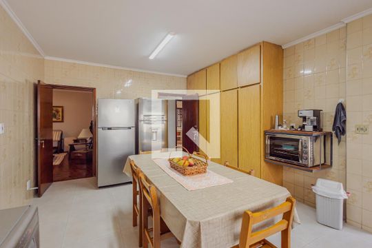 Cozinha de casa para alugar com 3 quartos, 450m² em Vila Madalena, São Paulo