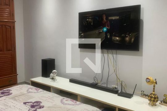 Quarto 1 de casa à venda com 2 quartos, 300m² em Brás de Pina, Rio de Janeiro