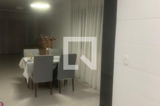 Cozinha de casa à venda com 2 quartos, 300m² em Brás de Pina, Rio de Janeiro