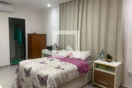 Quarto 1 de casa à venda com 2 quartos, 300m² em Brás de Pina, Rio de Janeiro