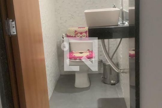 Lavabo de casa à venda com 2 quartos, 300m² em Brás de Pina, Rio de Janeiro