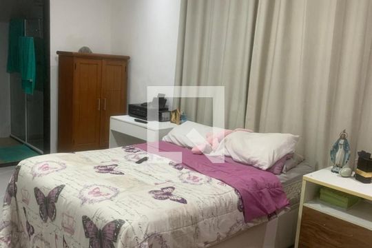 Quarto 1 de casa à venda com 2 quartos, 300m² em Brás de Pina, Rio de Janeiro