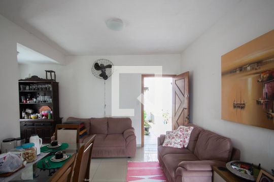 Sala 1 de casa à venda com 3 quartos, 500m² em Frei Leopoldo, Belo Horizonte