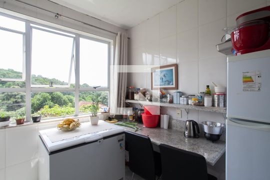 Cozinha e Área de Serviço de casa à venda com 3 quartos, 500m² em Frei Leopoldo, Belo Horizonte