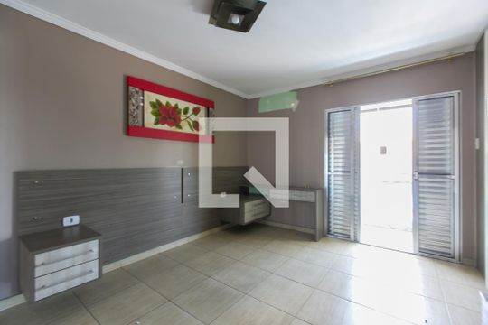 Suíte 1 de casa à venda com 2 quartos, 250m² em Parque Cruzeiro do Sul, São Paulo