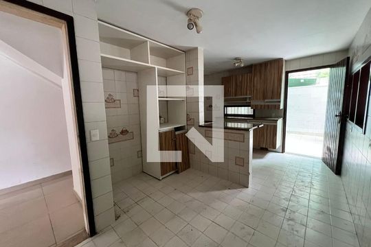 Cozinha de casa à venda com 5 quartos, 610m² em Freguesia (jacarepaguá), Rio de Janeiro