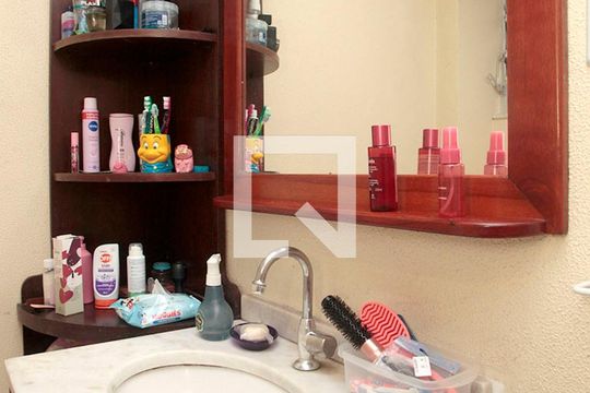 Banheiro 1 de apartamento à venda com 2 quartos, 85m² em Centro Histórico, Porto Alegre