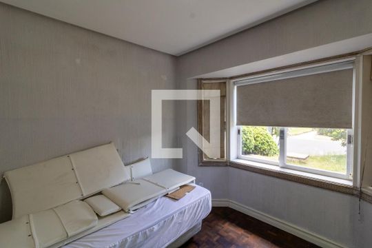 Quarto de Serviço de casa de condomínio para alugar com 5 quartos, 500m² em Chapéu do Sol, Porto Alegre
