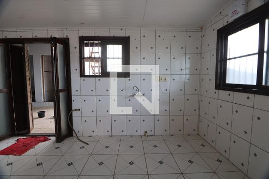 Cozinha de casa à venda com 3 quartos, 140m² em Rio Branco, Canoas