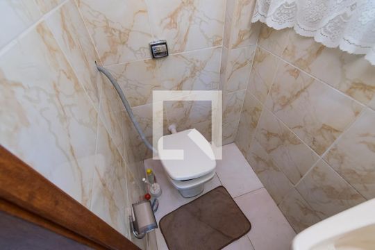 Banheiro de Serviço de apartamento à venda com 3 quartos, 169m² em Olaria, Rio de Janeiro