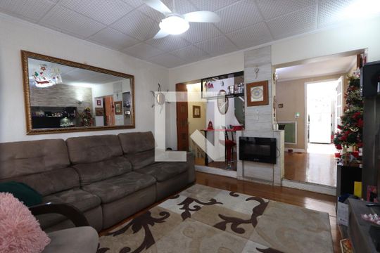 Casa à venda com 4 quartos, 350m² em Vila Mariana, São Paulo