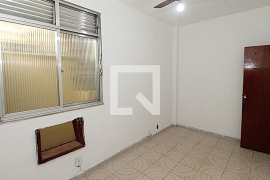 Quarto 2 de apartamento para alugar com 3 quartos, 70m² em Del Castilho, Rio de Janeiro