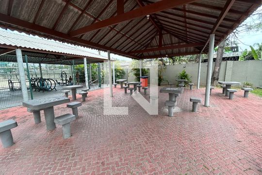 Área comum de apartamento para alugar com 3 quartos, 70m² em Del Castilho, Rio de Janeiro
