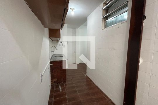 Cozinha de apartamento para alugar com 3 quartos, 70m² em Del Castilho, Rio de Janeiro
