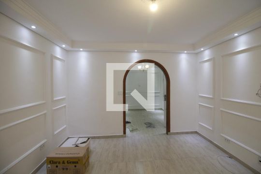 Sala de TV de casa à venda com 2 quartos, 220m² em Vila Beatriz, São Paulo