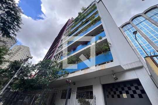 Fachada de apartamento à venda com 4 quartos, 240m² em Bela Vista, São Paulo