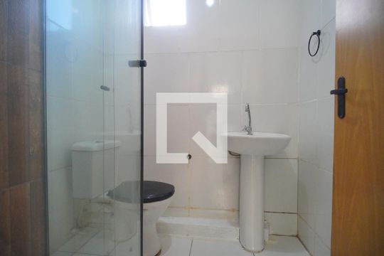 Banheiro de apartamento para alugar com 2 quartos, 42m² em Santo Afonso, Novo Hamburgo