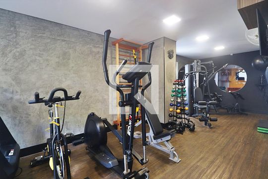 Academia de apartamento para alugar com 4 quartos, 150m² em Vila Bastos, Santo André
