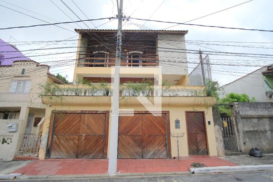 Fachada de casa à venda com 5 quartos, 290m² em Penha de França, São Paulo