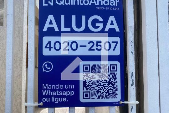 Plaquinha de apartamento para alugar com 1 quarto, 27m² em Jardim Maringá, São Paulo