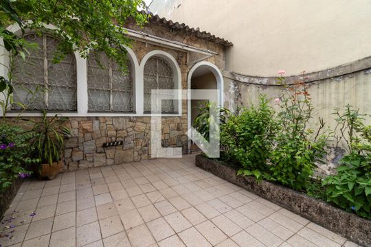 Garagem de casa à venda com 2 quartos, 119m² em Imirim, São Paulo