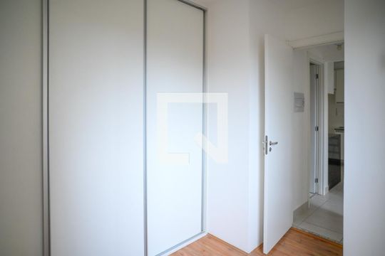 Quarto 2 de apartamento à venda com 2 quartos, 32m² em Parque Fongaro, São Paulo