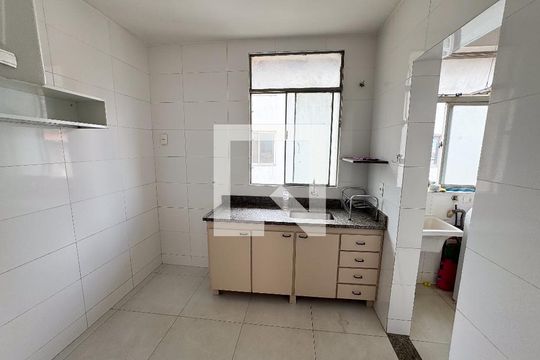 Cozinha de apartamento à venda com 3 quartos, 65m² em Eldorado, Contagem