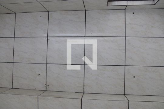 Banheiro de serviço de apartamento para alugar com 3 quartos, 98m² em Setor Aeroporto, Goiânia
