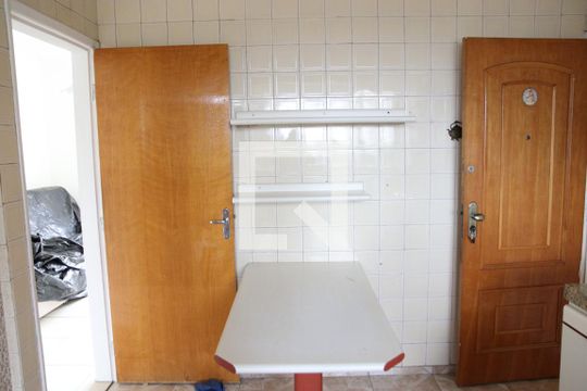 Cozinha de apartamento para alugar com 3 quartos, 98m² em Setor Aeroporto, Goiânia