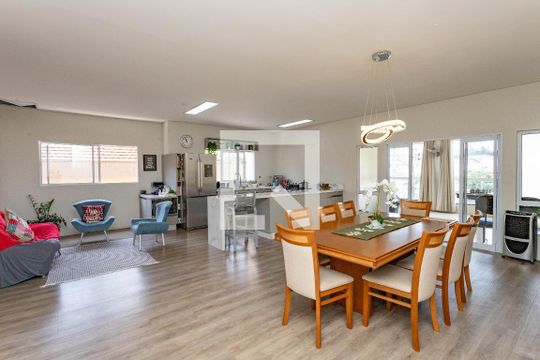 Sala  de casa à venda com 6 quartos, 400m² em Vila Santa Luzia, São Bernardo do Campo
