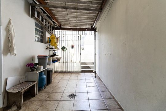Lavanderia de casa à venda com 3 quartos, 168m² em Vila Santo Estefano, São Paulo