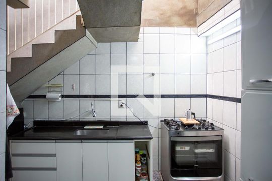 Cozinha de casa à venda com 5 quartos, 300m² em Conceição, Diadema