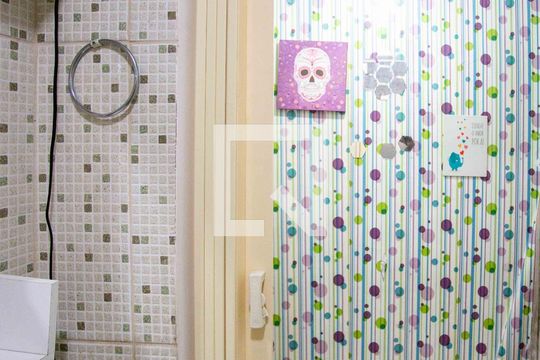 Banheiro Casa 2 de casa à venda com 5 quartos, 300m² em Conceição, Diadema