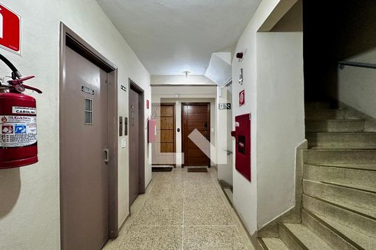 Hall Apartamento de apartamento à venda com 2 quartos, 96m² em Santo Amaro, São Paulo