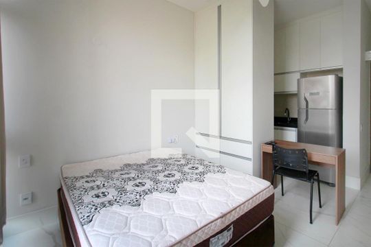 Kitnet/Studio para alugar com 1 quarto, 30m² em Funcionários, Belo Horizonte