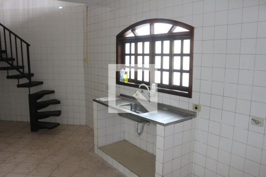 Cozinha de casa para alugar com 3 quartos, 100m² em Osvaldo Cruz, São Caetano do Sul