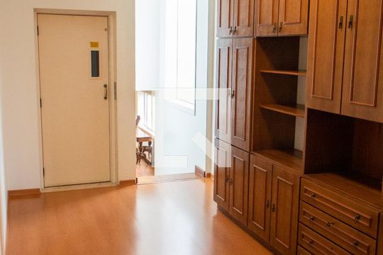 HALL 2 ANDAR de casa de condomínio à venda com 4 quartos, 394m² em Loteamento Caminhos de San Conrado (sousas), Campinas