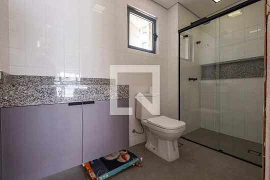Suíte - Banheiro de apartamento para alugar com 1 quarto, 42m² em Jardim das Bandeiras, São Paulo
