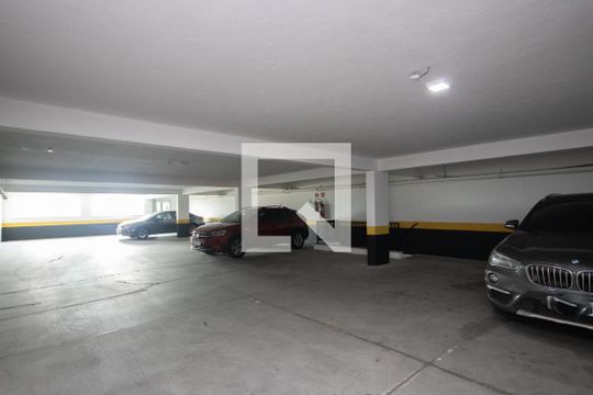 Garagem de casa de condomínio à venda com 3 quartos, 128m² em Vila Nova Mazzei, São Paulo