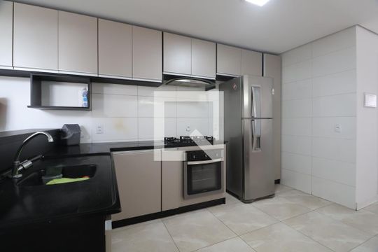 Cozinha - Armários de casa à venda com 3 quartos, 150m² em Igara, Canoas