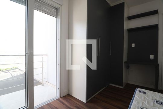 Quarto 2 de casa à venda com 3 quartos, 150m² em Igara, Canoas