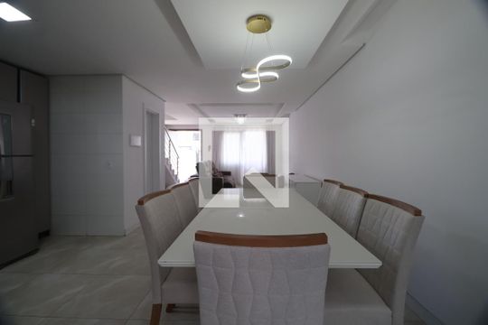 Sala de casa à venda com 3 quartos, 150m² em Igara, Canoas