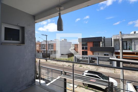 Sacada da suíte de casa à venda com 3 quartos, 150m² em Igara, Canoas