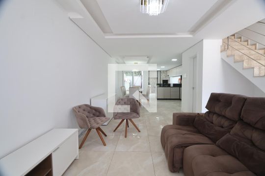 Sala de casa à venda com 3 quartos, 150m² em Igara, Canoas