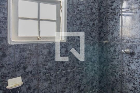 Banheiro de casa à venda com 4 quartos, 125m² em Parque Continental, Guarulhos