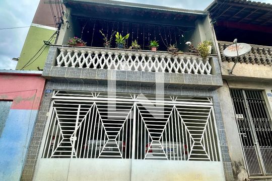 Fachada de casa à venda com 4 quartos, 125m² em Parque Continental, Guarulhos
