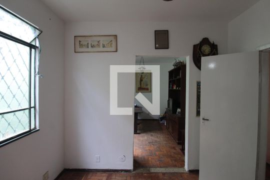 Quarto 1 de casa à venda com 3 quartos, 360m² em Itapoã, Belo Horizonte