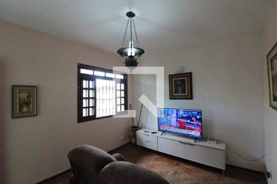 Sala de casa à venda com 3 quartos, 360m² em Itapoã, Belo Horizonte