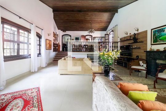 Sala de casa de condomínio à venda com 5 quartos, 571m² em Campo Belo, São Paulo